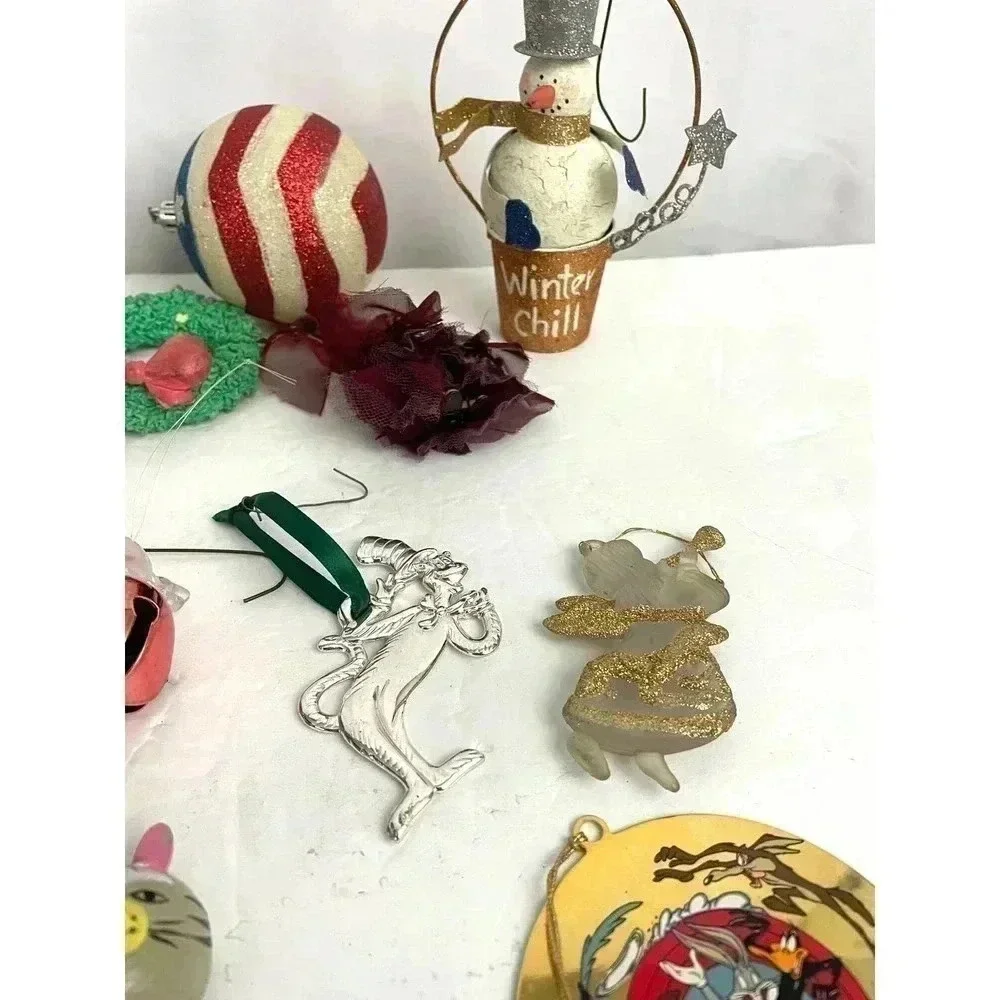 VTG‎ 21 PC Christmas Holiday Ornaments Barney Santa Dr Seuss Tree 1990s
